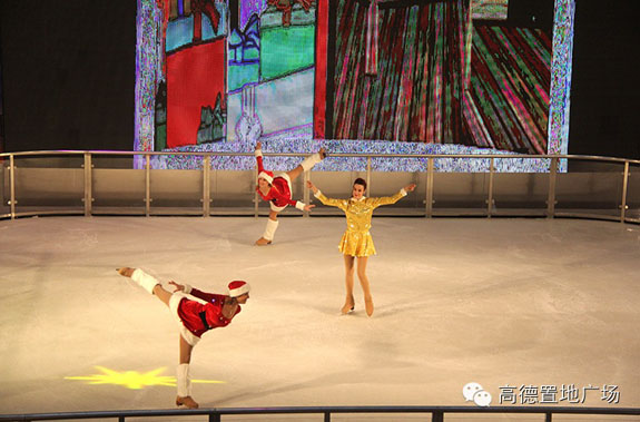 廣州高德置地冬廣場表演真冰溜冰場